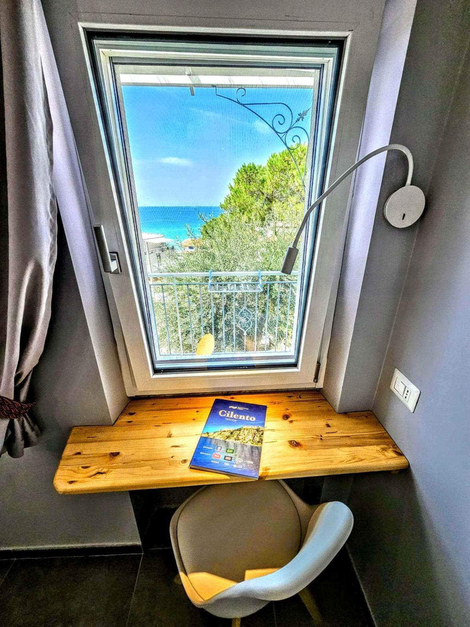 A Casa Di Alessandra - Rooms Castellabate Exterior photo