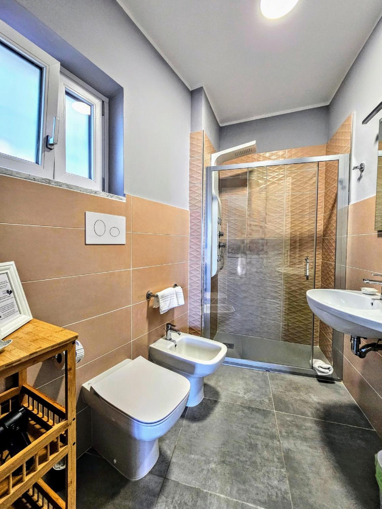 A Casa Di Alessandra - Rooms Castellabate Exterior photo